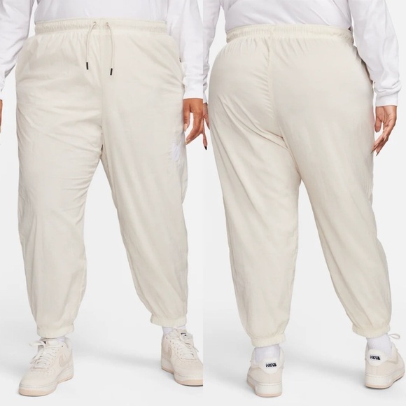 NWT NIKE SPORTSWEAR ESSENTIAL-WOMEN'S MID-RISE PANTS Ivory Neutral Plus size 2X - Picture 1 of 11